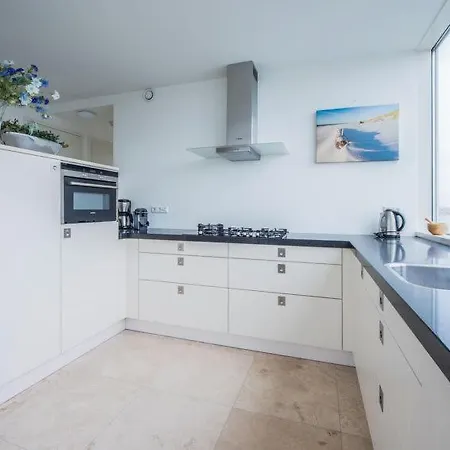 Apartment Sleeps 5 Wifi Egmond aan Zee